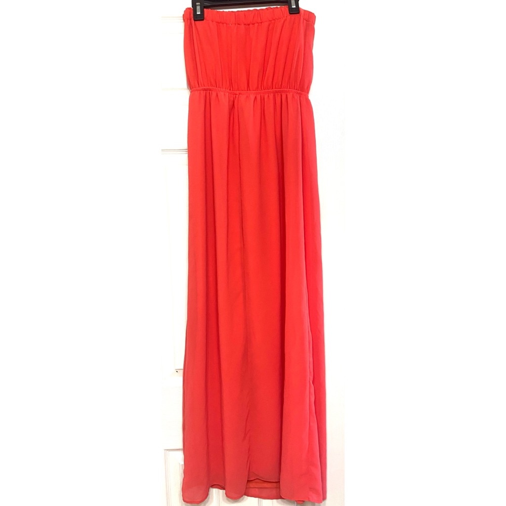 Long strapless dress